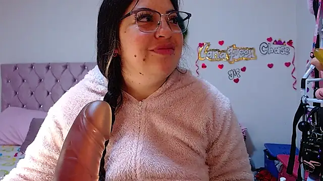 lanaqueen699 online show from March 4, 2026, 12:13 pm