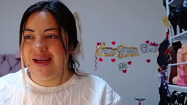 lanaqueen699 online show from November 13, 2025, 12:31 pm