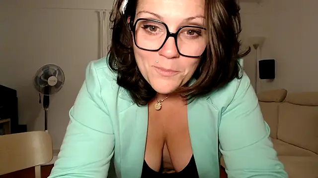 Snapshot of vagina02cam chatting on November 10, 2025, 12:04 am vagina02cam online show from November 10, 2025, 12:04 am