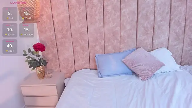 Snapshot of Katrina_baurii chatting on October 17, 2025, 1:24 pm Katrina baurii online show from October 17, 2025, 1:24 pm