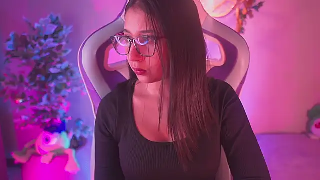 Snapshot of Sunny_flower_ chatting on February 27, 2026, 2:01 am Sunny flower online show from February 27, 2026, 2:01 am