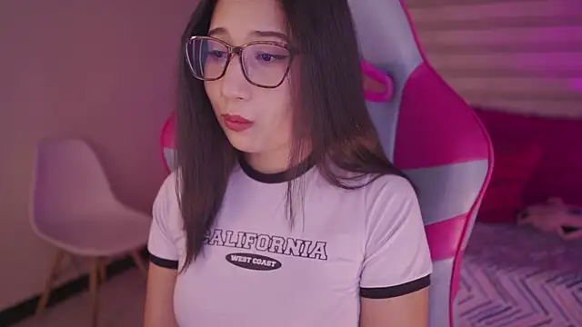 Sunny flower  online show from January 7, 2026, 1:54 am