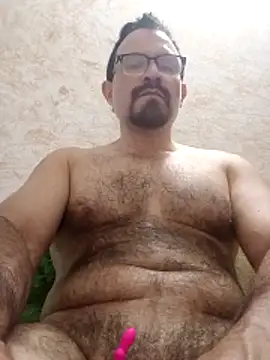 Snapshot of SbasTone_Muscle chatting on May 8, 2026, 2:32 pm SbasTone Muscle online show from May 8, 2026, 2:32 pm
