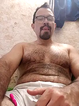 Snapshot of SbasTone_Muscle chatting on May 10, 2026, 3:14 pm SbasTone Muscle online show from May 10, 2026, 3:14 pm