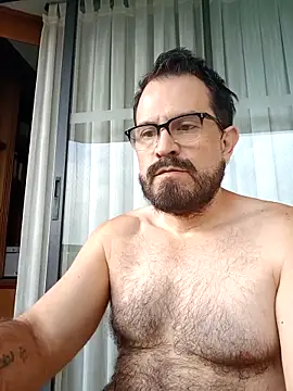 Snapshot of SbasTone_Muscle chatting on April 1, 2026, 1:01 pm SbasTone Muscle online show from April 1, 2026, 1:01 pm