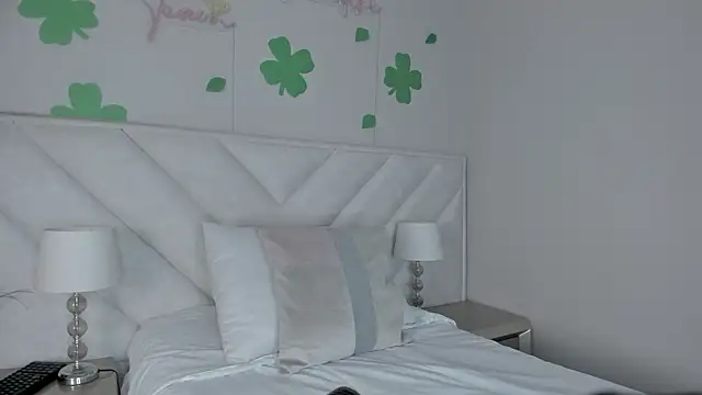  angela x online show from March 17, 2026, 5:16 pm