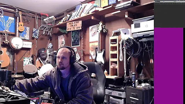 Snapshot of itsjameswebbscope chatting on October 20, 2025, 2:50 pm itsjameswebbscope online show from October 20, 2025, 2:50 pm