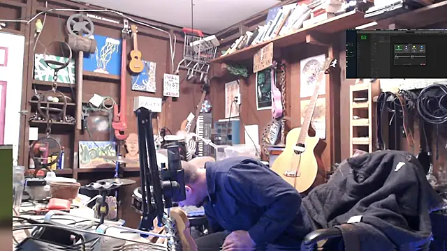 Snapshot of itsjameswebbscope chatting on December 3, 2025, 3:33 pm itsjameswebbscope online show from December 3, 2025, 3:33 pm