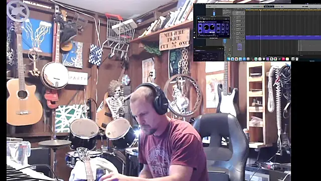 Snapshot of itsjameswebbscope chatting on October 9, 2025, 3:56 pm itsjameswebbscope online show from October 9, 2025, 3:56 pm