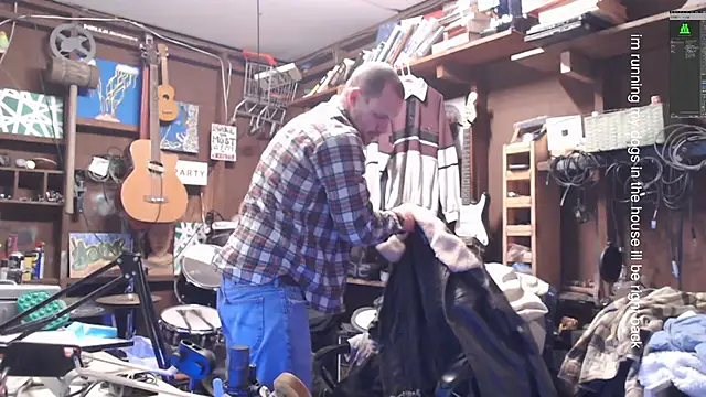 Snapshot of itsjameswebbscope chatting on November 30, 2025, 9:26 pm itsjameswebbscope online show from November 30, 2025, 9:26 pm