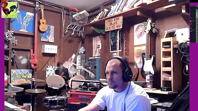 Snapshot of itsjameswebbscope chatting on November 12, 2025, 8:51 am itsjameswebbscope online show from November 12, 2025, 8:51 am