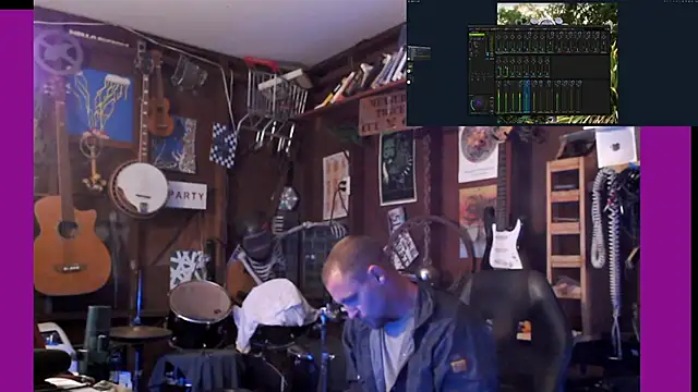 Snapshot of itsjameswebbscope chatting on October 21, 2025, 6:24 am itsjameswebbscope online show from October 21, 2025, 6:24 am