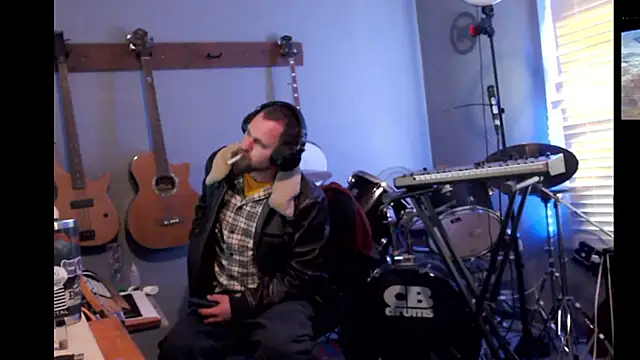 Snapshot of itsjameswebbscope chatting on March 6, 2026, 4:02 pm itsjameswebbscope online show from March 6, 2026, 4:02 pm