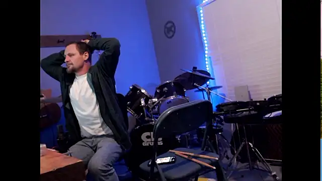 Snapshot of itsjameswebbscope chatting on March 15, 2026, 10:55 am itsjameswebbscope online show from March 15, 2026, 10:55 am