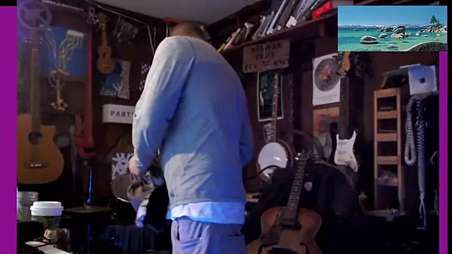 Snapshot of itsjameswebbscope chatting on October 25, 2025, 11:53 am itsjameswebbscope online show from October 25, 2025, 11:53 am