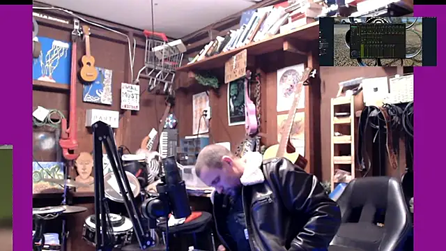 Snapshot of itsjameswebbscope chatting on December 2, 2025, 7:21 am itsjameswebbscope online show from December 2, 2025, 7:21 am