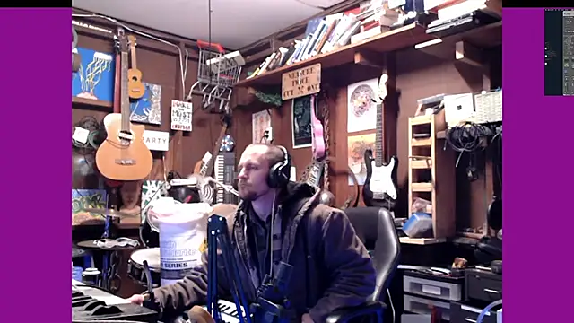 Snapshot of itsjameswebbscope chatting on November 28, 2025, 7:30 am itsjameswebbscope online show from November 28, 2025, 7:30 am