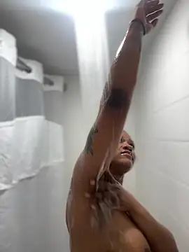 PrettyGal Tingz online show from February 3, 2025, 6:28 pm