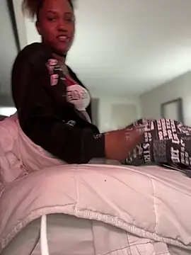 PrettyGal Tingz online show from February 5, 2025, 8:43 am