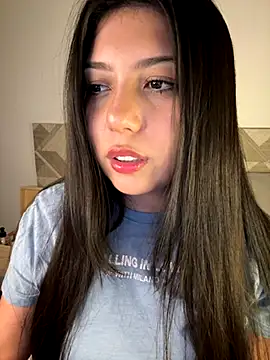 Maii chan online show from December 4, 2025, 4:55 am