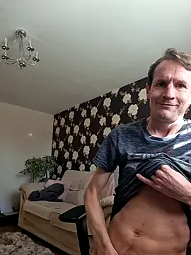 Snapshot of outdoorfun22 chatting on March 3, 2026, 2:02 pm outdoorfun22 online show from March 3, 2026, 2:02 pm