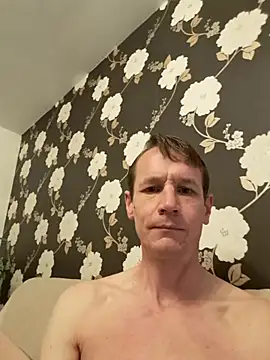 Snapshot of outdoorfun22 chatting on March 4, 2026, 6:43 am outdoorfun22 online show from March 4, 2026, 6:43 am