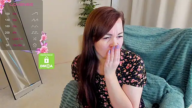 Snapshot of VanessaSmuth chatting on October 13, 2025, 3:08 am VanessaSmuth online show from October 13, 2025, 3:08 am