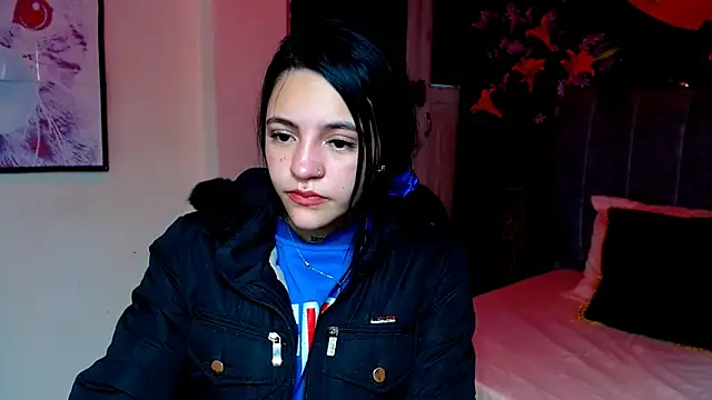 Violettasquirt online show from December 2, 2025, 1:35 pm