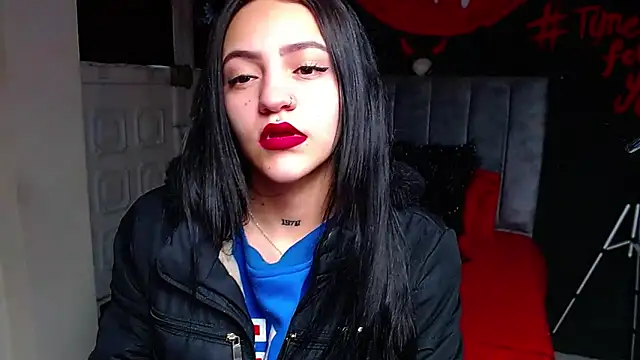 Violettasquirt online show from March 18, 2026, 1:46 pm