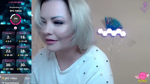 JewellKiss7 online show from April 24, 2026, 1:57 pm