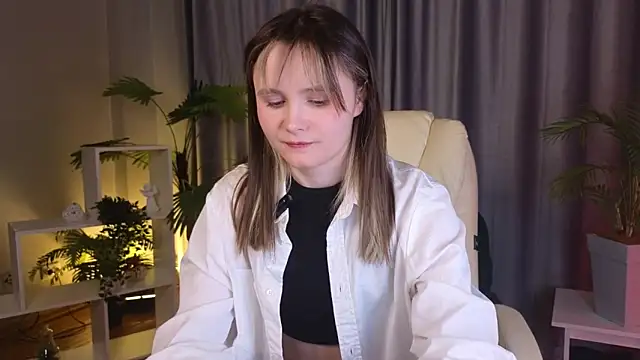 CiriRianonn online show from February 3, 2026, 7:24 am