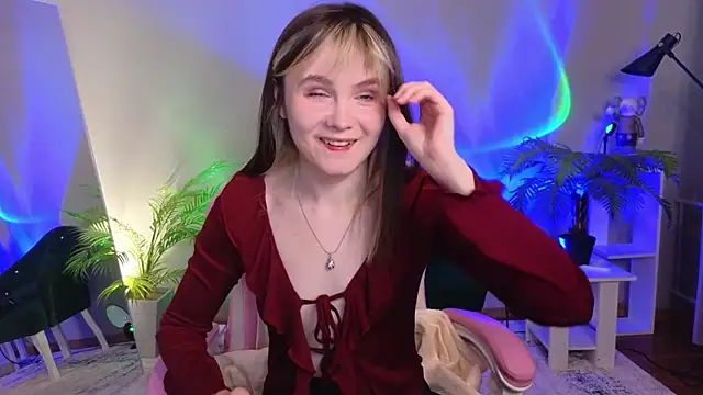 Snapshot of CiriRianonn chatting on October 12, 2025, 4:25 am CiriRianonn online show from October 12, 2025, 4:25 am