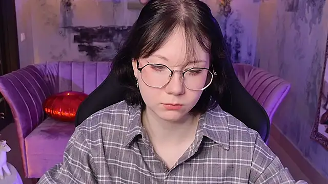 Snapshot of NancyMartinez chatting on October 17, 2025, 9:12 am NancyMartinez online show from October 17, 2025, 9:12 am