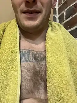 Snapshot of red_red00 chatting on November 7, 2025, 3:49 pm red red00 online show from November 7, 2025, 3:49 pm