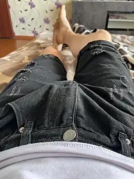 Snapshot of red_red00 chatting on April 6, 2026, 8:59 am red red00 online show from April 6, 2026, 8:59 am