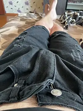 Snapshot of red_red00 chatting on March 19, 2026, 7:30 am red red00 online show from March 19, 2026, 7:30 am