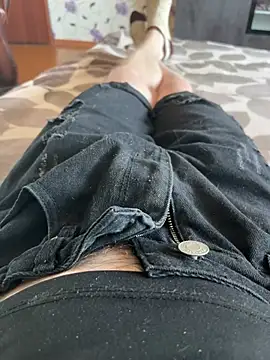 Snapshot of red_red00 chatting on March 17, 2026, 7:11 am red red00 online show from March 17, 2026, 7:11 am