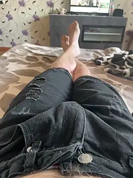 Snapshot of red_red00 chatting on March 27, 2026, 7:17 am red red00 online show from March 27, 2026, 7:17 am