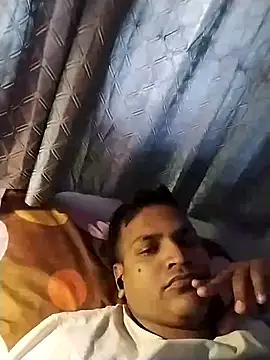 Snapshot of Nzfl97 chatting on February 9, 2025, 8:54 am Nzfl97 online show from February 9, 2025, 8:54 am