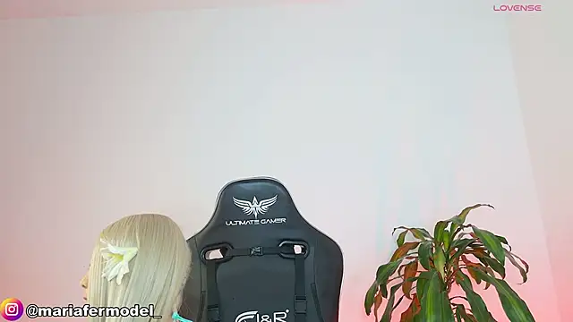 Snapshot of Mariafer05 chatting on February 18, 2026, 4:36 pm Mariafer05 online show from February 18, 2026, 4:36 pm