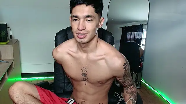 Damon  333 online show from November 26, 2025, 8:20 pm