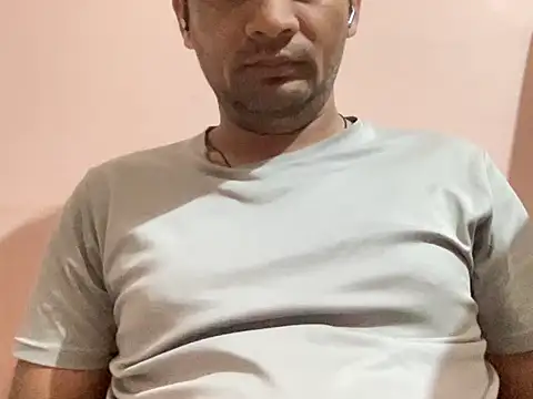 Snapshot of NiceBoy9099 chatting on November 14, 2025, 11:08 pm NiceBoy9099 online show from November 14, 2025, 11:08 pm