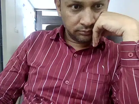 Snapshot of NiceBoy9099 chatting on May 6, 2026, 5:44 am NiceBoy9099 online show from May 6, 2026, 5:44 am