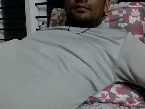 Snapshot of NiceBoy9099 chatting on February 12, 2025, 6:40 pm NiceBoy9099 online show from February 12, 2025, 6:40 pm