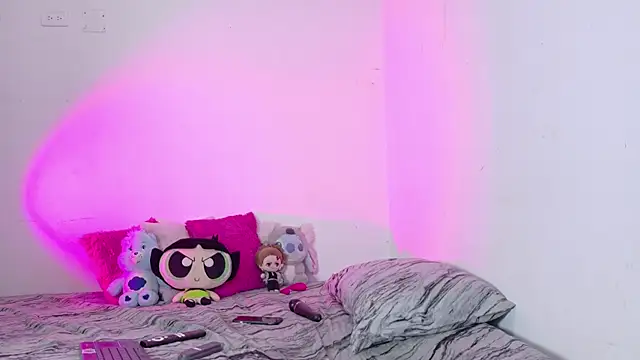 Snapshot of KetraWesttt chatting on November 25, 2025, 9:15 pm KetraWesttt online show from November 25, 2025, 9:15 pm