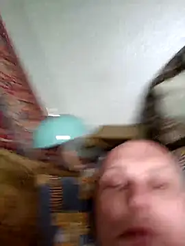 Pineapple04 online show from April 24, 2026, 4:36 am