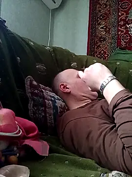 Snapshot of Pineapple04 chatting on February 26, 2026, 1:33 pm Pineapple04 online show from February 26, 2026, 1:33 pm