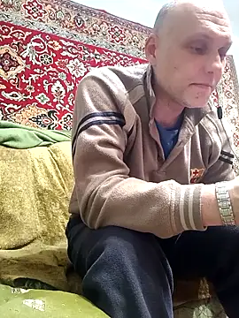Pineapple04 online show from May 4, 2026, 6:22 pm