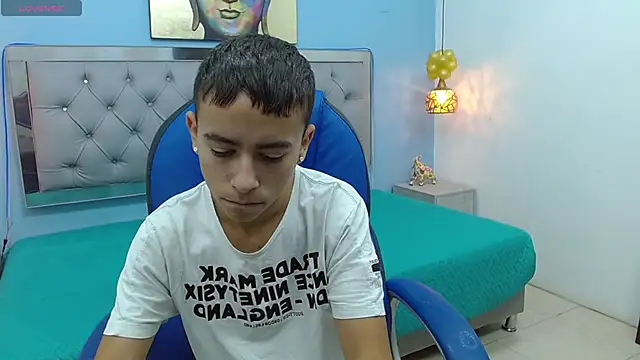 Xavii18 online show from January 27, 2025, 12:16 pm