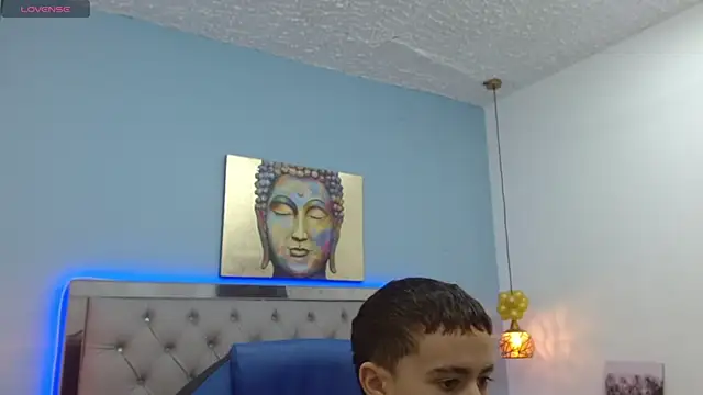 Xavii18 online show from February 25, 2025, 4:46 pm